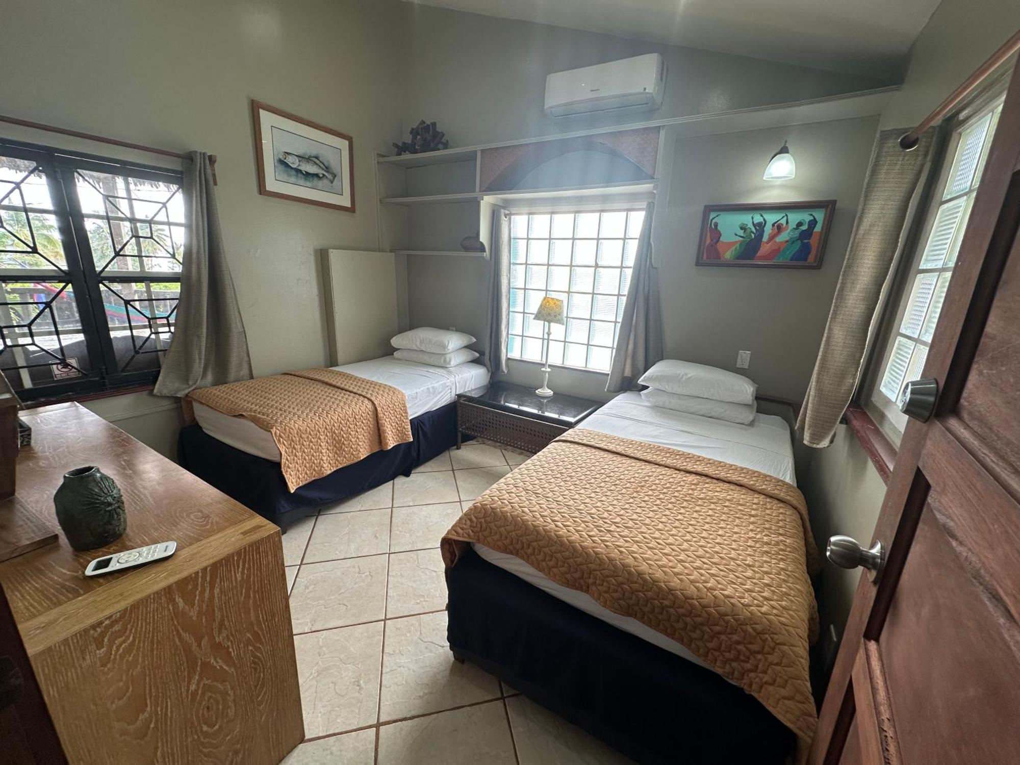All Seasons Belize Hopkins Room photo